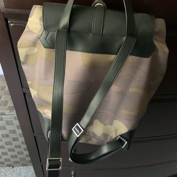 Stella and dot Camo backpack